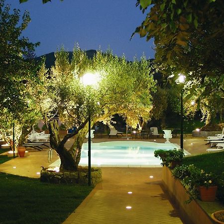 Hotel Villa Vecchia 蒙特-坡佐-卡多 外观 照片