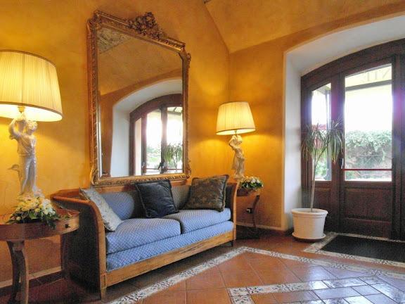 Hotel Villa Vecchia 蒙特-坡佐-卡多 外观 照片